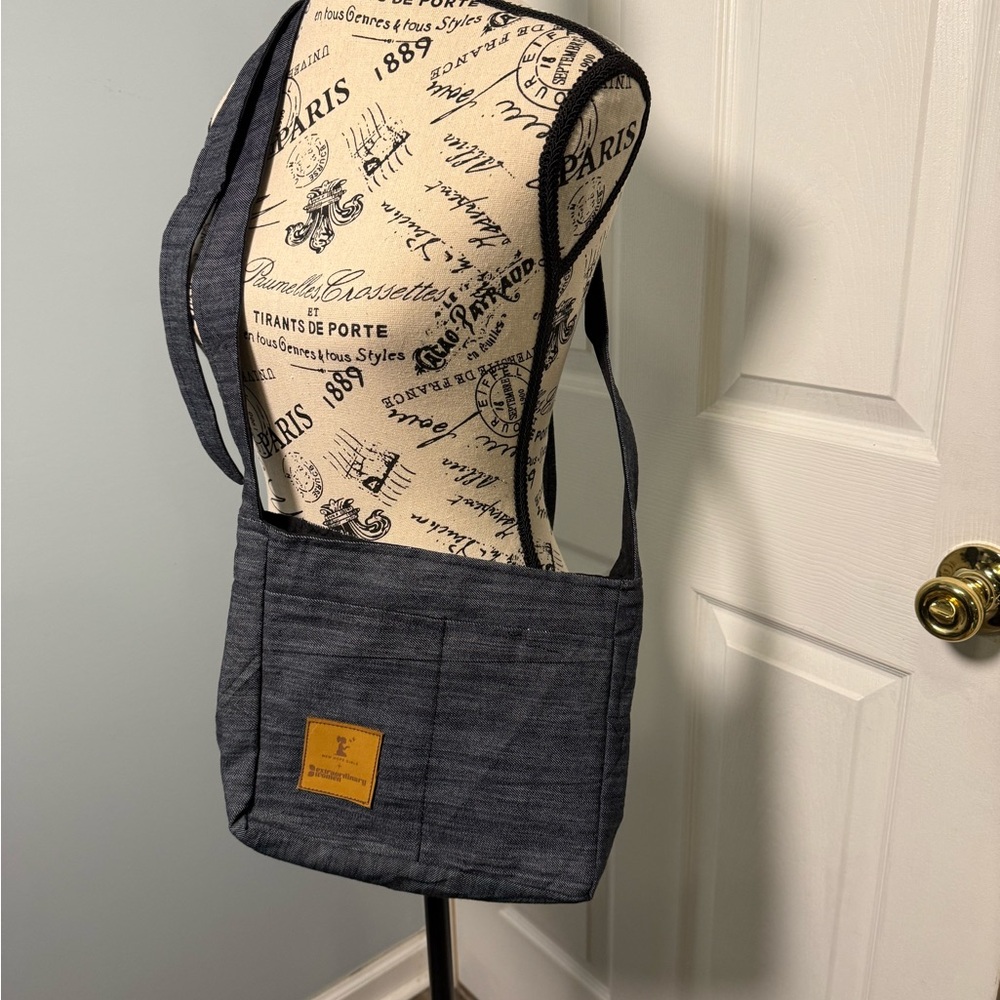 Extraordinary Women Gray Crossbody Bag